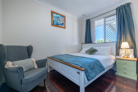 Warmth House Nr Airport 2rooms 5beds Yard N Parking - Accommodation Port Macquarie 1