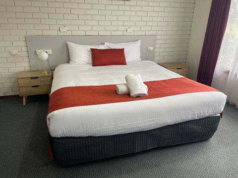 Warragul Views Motor Inn - Accommodation Port Macquarie 0