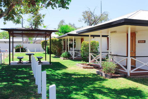 Warrego Hotel Motel Cunnamulla - Accommodation Port Macquarie 0