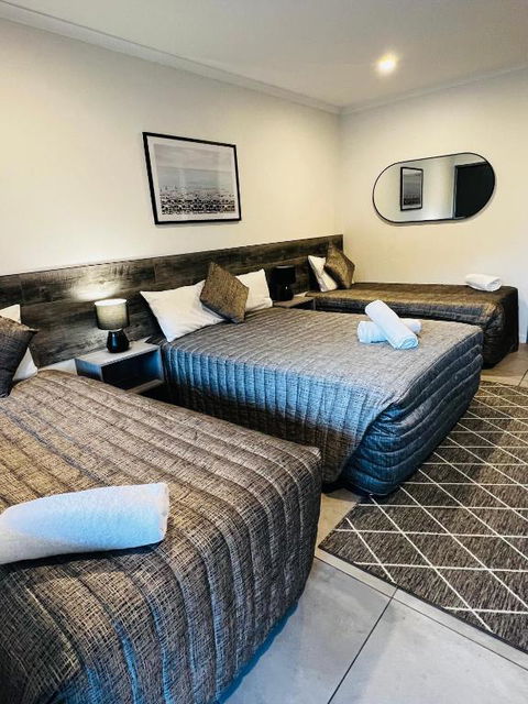 Y Motels Gympie - Accommodation Port Macquarie 3