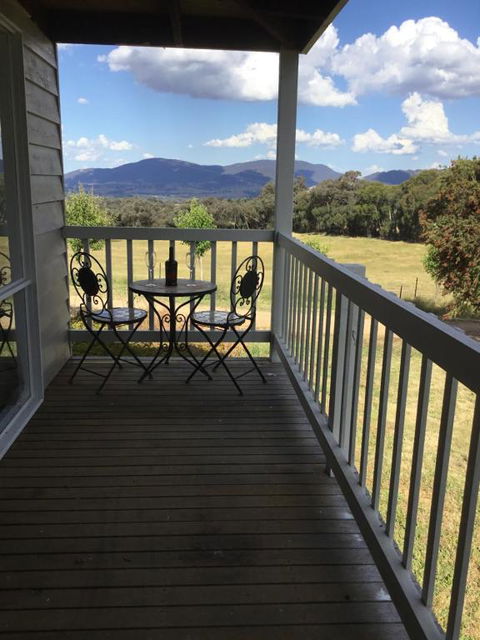 Yackandandah Farm Homestead - Accommodation Port Macquarie 2