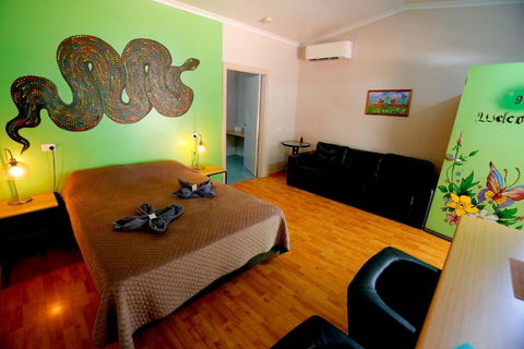 Banyan Tree - Accommodation Port Macquarie 2