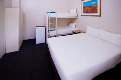 Outback Lodge - Accommodation Port Macquarie 2