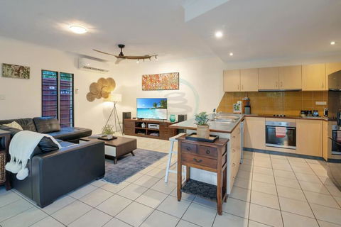 Zen Serene Seascape - Family Pool - BBQ - Markets - Accommodation Port Macquarie 3