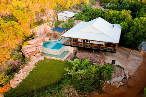 Wet Season Incredible Islands Tour - Horizontal Falls & Cygnet Bay Pearl Farm - Accommodation Port Macquarie 5
