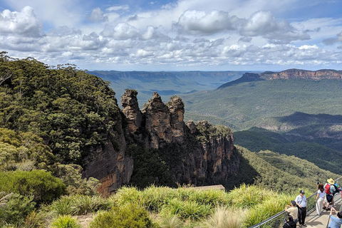 Blue Mountains Private Tour - Wild Kangaroos, Waterfalls And The Three Sisters - Accommodation Port Macquarie 0