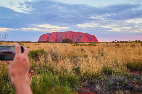 Uluru (Ayers Rock) Sunset With Outback Barbecue Dinner And Star Tour - Accommodation Port Macquarie 0