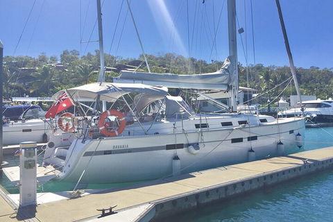 Sailing Curlew Escape On Moreton Bay - Accommodation Port Macquarie 0