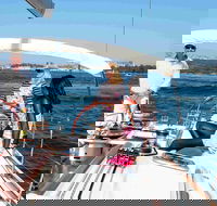 Sydney Harbour Luxury Sailing Trip including Lunch - Accommodation Port Macquarie
