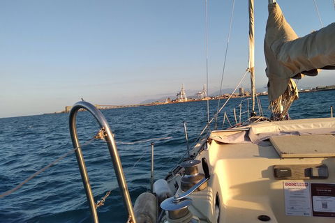 Townsville Small Group Early Morning Sailing Cruise Boat Tour Charter Hire - Accommodation Port Macquarie 2