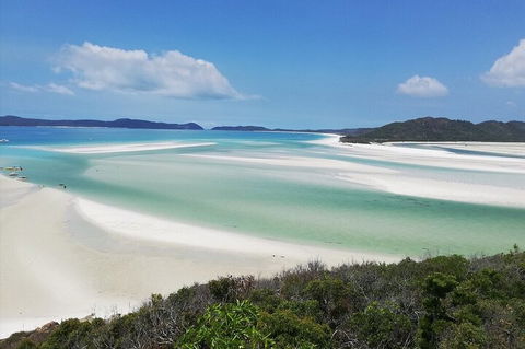 2-Night Whitsundays Sailing Cruise Incl. Whitehaven Beach & Great Barrier Reef - Accommodation Port Macquarie 1