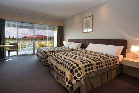 3-Day Uluru-Kata Tjuta And Kings Canyon 4WD Small-Group Eco-Tour From Alice Springs - Accommodation Port Macquarie 0