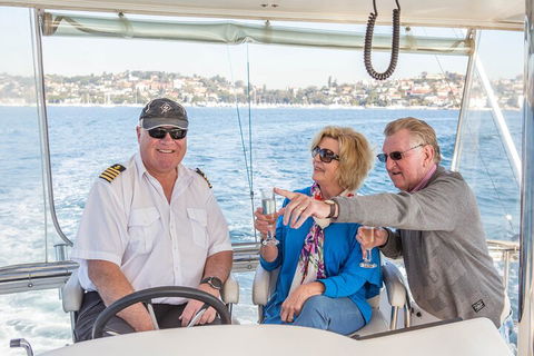 Private Sydney Harbour Lunch Cruise Including Unlimited Drinks - Accommodation Port Macquarie 4