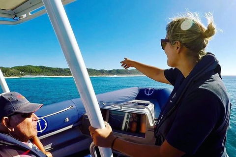 Julian Rocks Byron Bay Cruise - Accommodation Port Macquarie 3