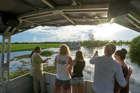 Yellow Water Cruise - Kakadu - Accommodation Port Macquarie 5