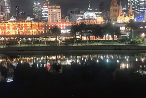 Melbourne By Night Especially Created If You Are Time Restricted . - Accommodation Port Macquarie 1