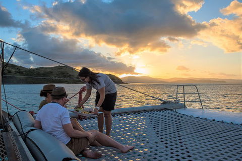 Sunset Sail In The Whitsundays - Accommodation Port Macquarie 2