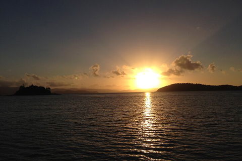 Sunset Sail In The Whitsundays - Accommodation Port Macquarie 4