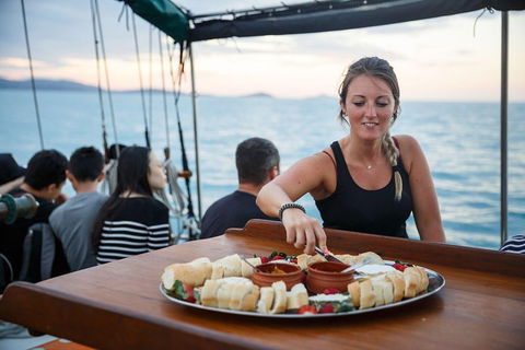 Fly & Sail Package (With Providence) - Accommodation Port Macquarie 0