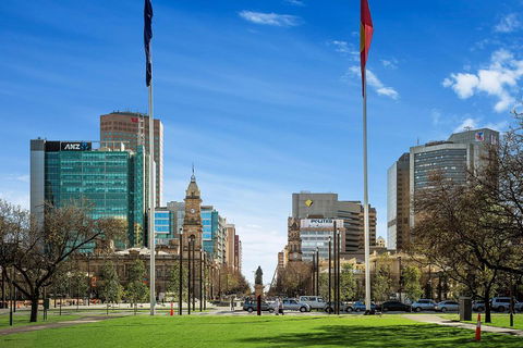 Adelaide Highlights, Hahndorf & McLaren Vale Wine Tasting And Sightseeing Tour - Accommodation Port Macquarie 1