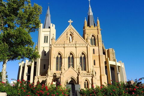 Perth Scavenger Hunt: Perched On A Swan - Accommodation Port Macquarie 1