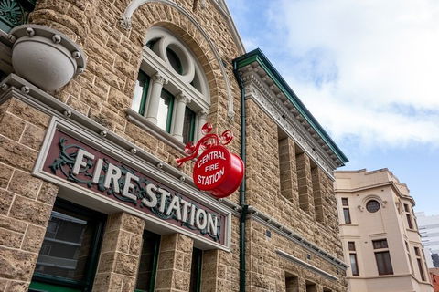 Perth Scavenger Hunt: Perched On A Swan - Accommodation Port Macquarie 5