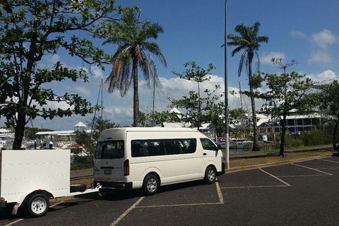 Airport Transfer To Or From Cairns Hotels For Up To 13 People - Accommodation Port Macquarie 1