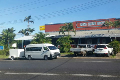 Airport Transfer To Or From Cairns Hotels For Up To 13 People - Accommodation Port Macquarie 3